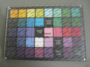 inglot the power of matte palette