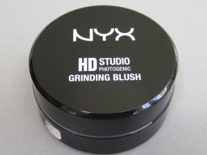 nyx hd grinding blush sangria in madrid #03